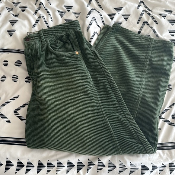 NWT - we the free, good luck, corduroy pants in green - Picture 4 of 7